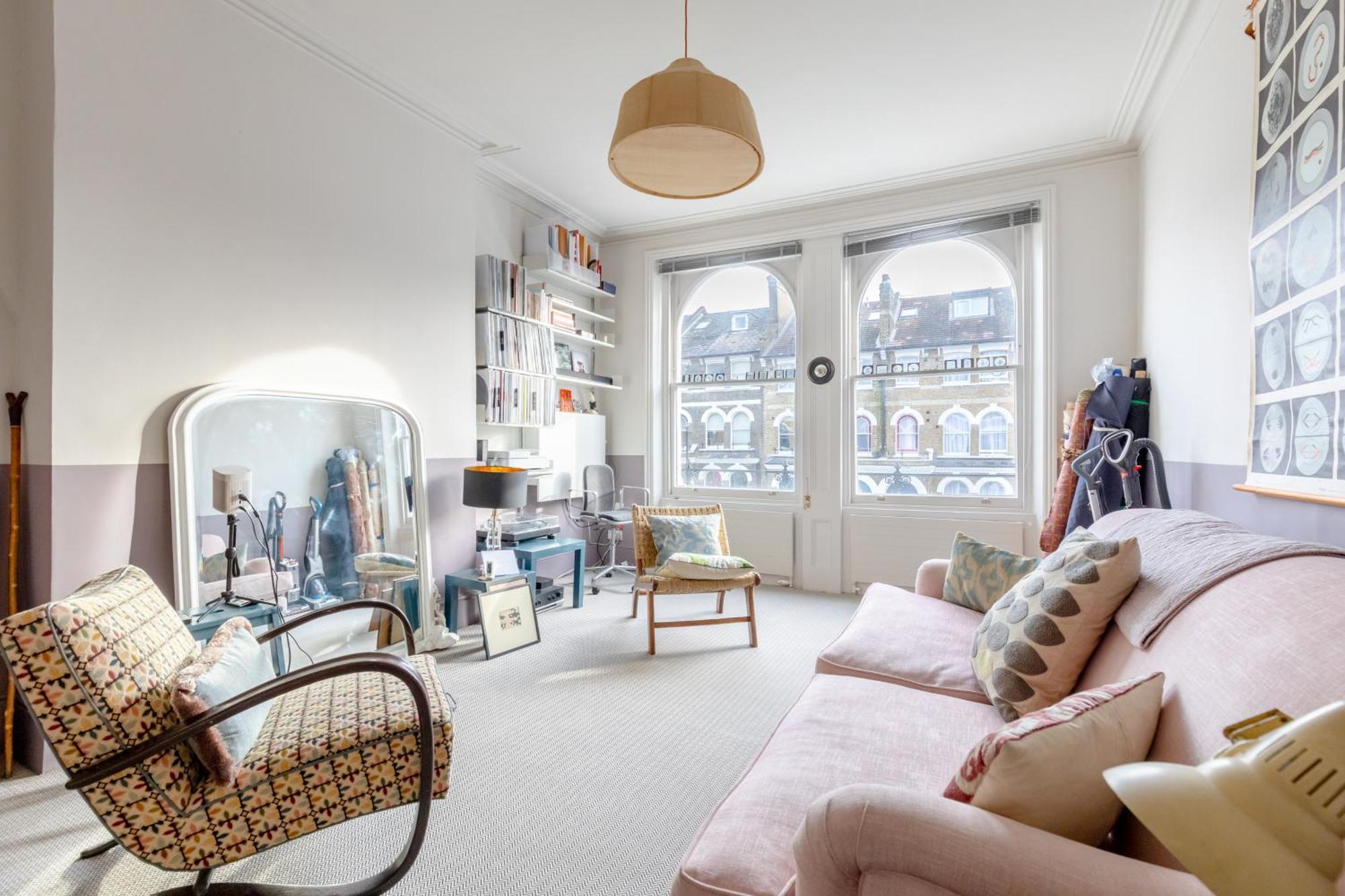 Charming 2bd Hideaway - Caledonian Road Camden! Apartamento