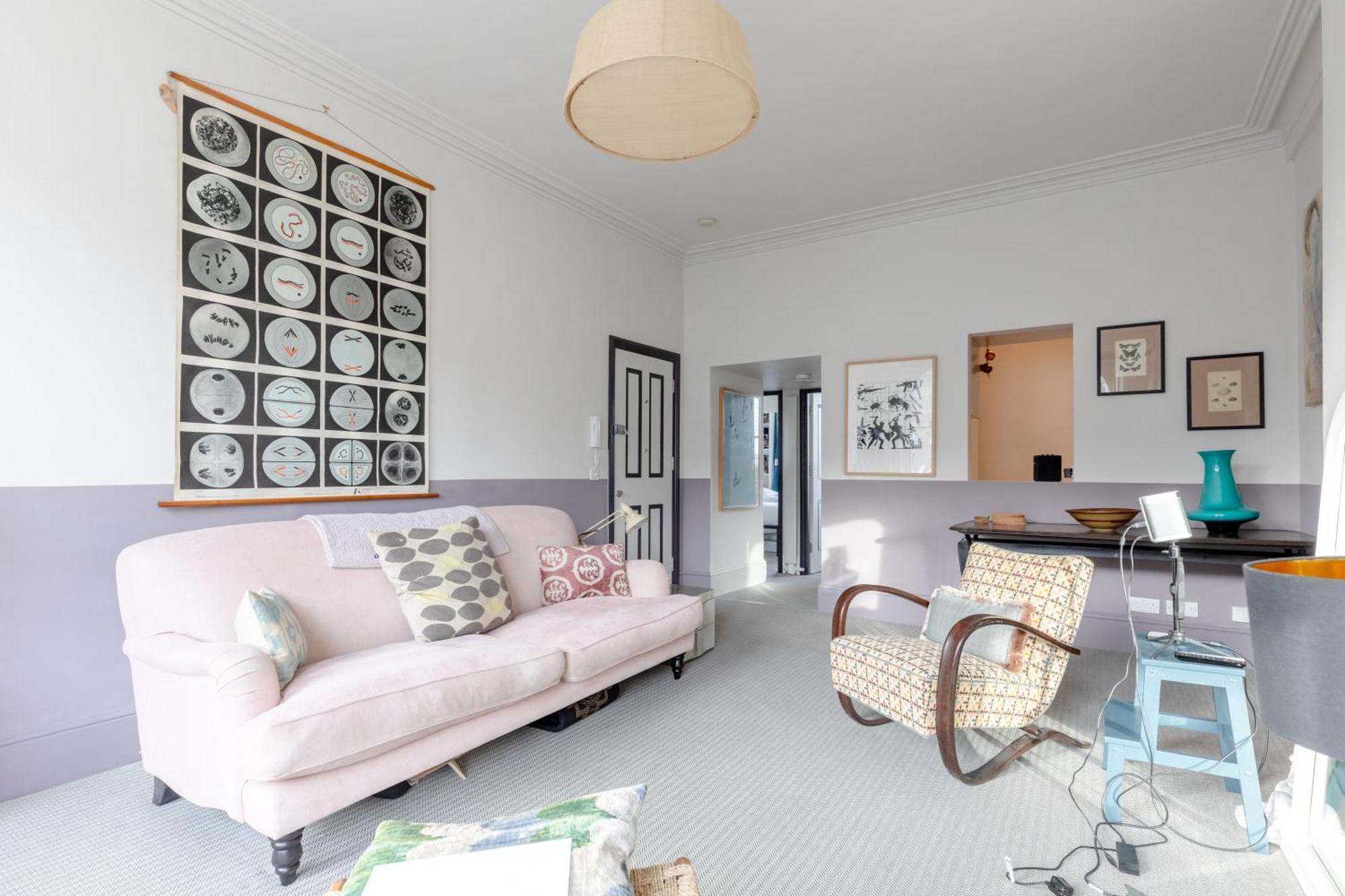 Charming 2bd Hideaway - Caledonian Road Camden! * Londen
