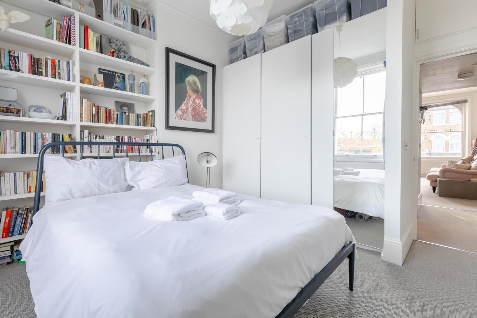 Charming 2bd Hideaway - Caledonian Road Camden! Appartement