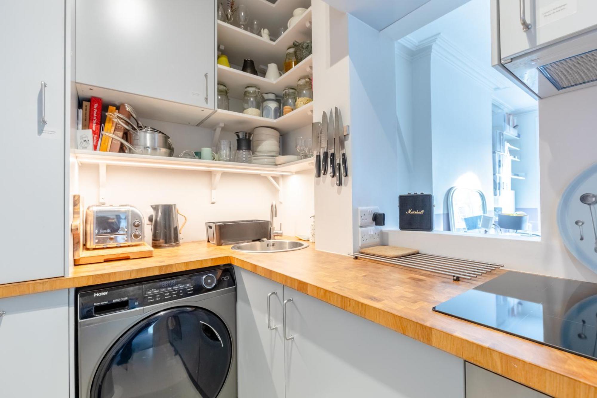Charming 2bd Hideaway - Caledonian Road Camden!